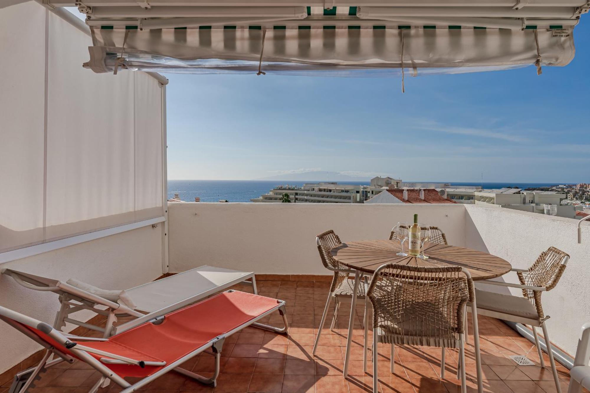 Ocean View Apartments In Park Royal I アデヘ エクステリア 写真